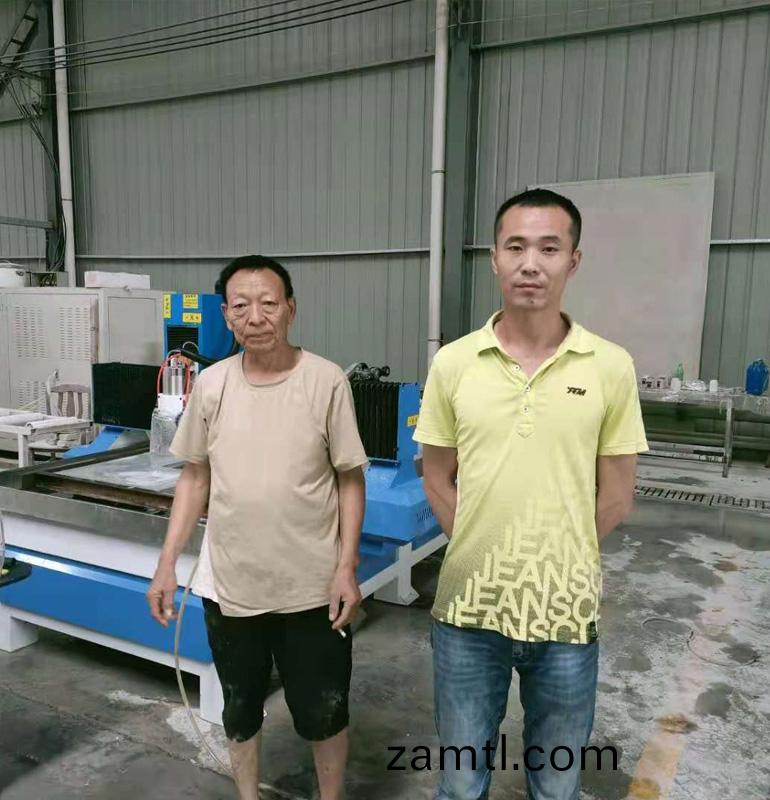 河南開(kāi)(kai)封(feng)1325輕(qing)型石材(cai)鵰(diao)刻機(圖1)