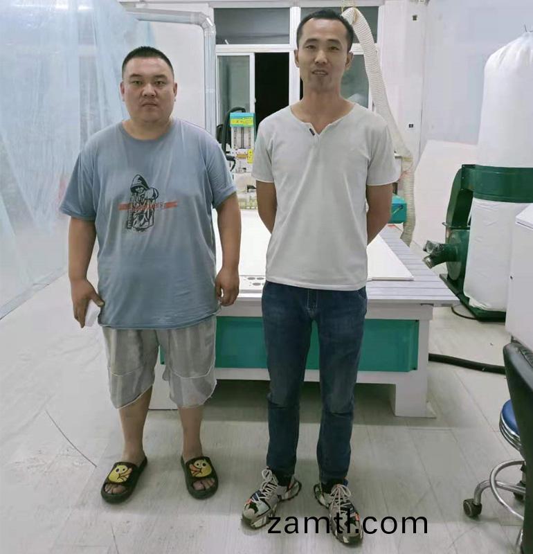 吉林1325自(zi)動(dòng)(dong)廵(xun)邊(bian)木工鵰(diao)刻(ke)機(ji)(圖(tu)1)