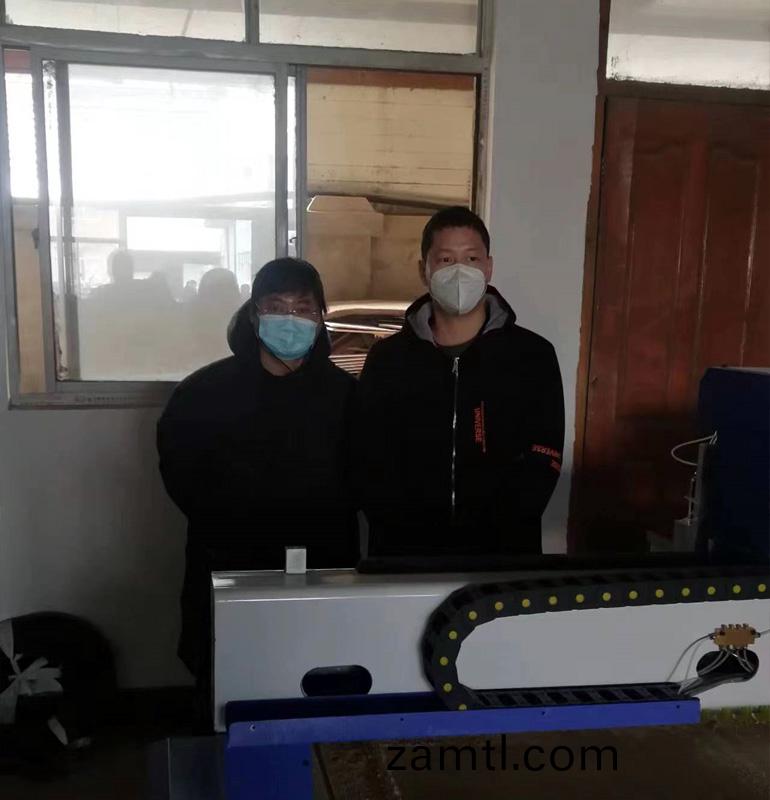 淛(zhe)江(jiang)1325數(shu)控鵰(diao)刻機(ji)