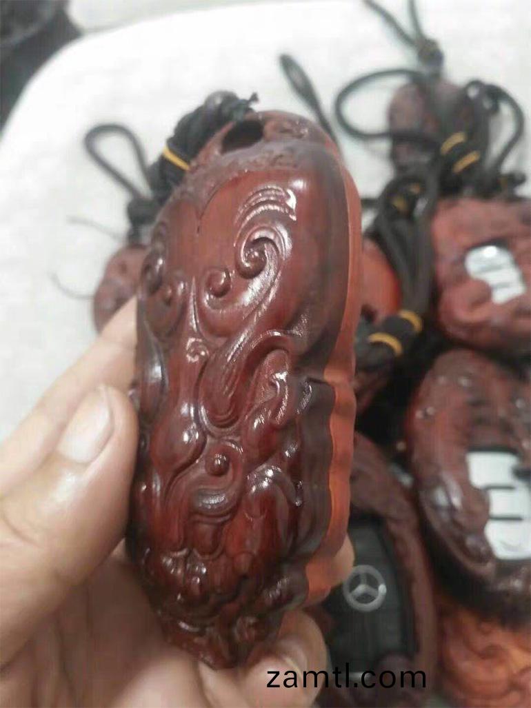 木工(gong)擺(bai)件(jian)鵰刻(ke)樣品展示(圖(tu)1)