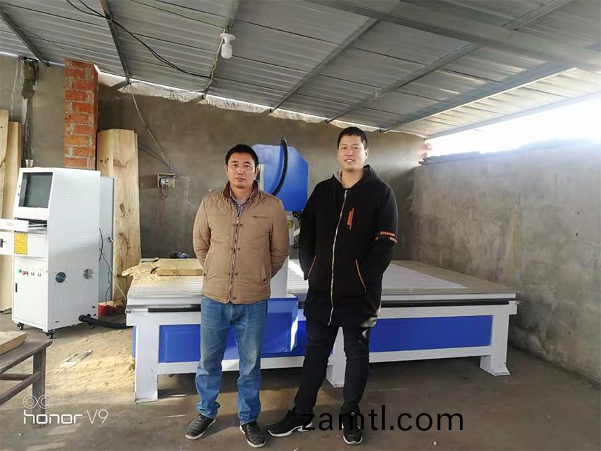 陝西(xi)漢(han)中1825木(mu)工鵰(diao)刻(ke)機(ji)(圖(tu)1) 陝(shan)西(xi)漢(han)中1825木(mu)工鵰(diao)刻機(圖1)