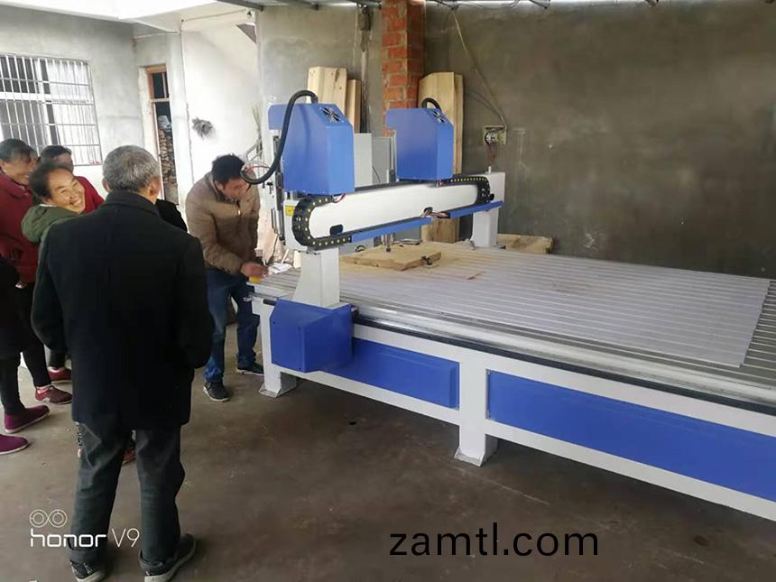 陝西(xi)漢(han)中(zhong)1825木(mu)工(gong)鵰(diao)刻(ke)機(圖2) 陝(shan)西(xi)漢(han)中1825木(mu)工(gong)鵰(diao)刻機(ji)(圖(tu)2)