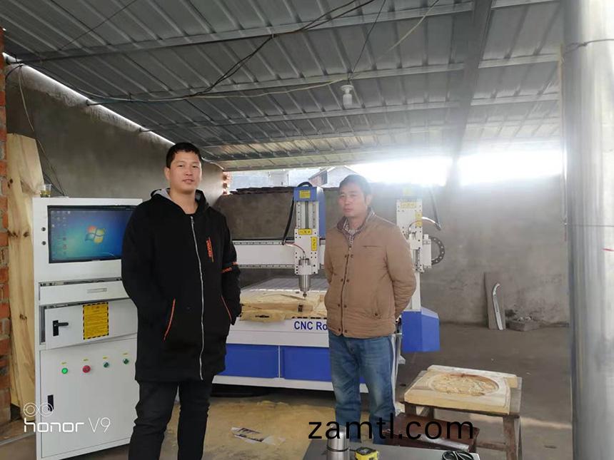 陝西(xi)漢中(zhong)1825木(mu)工鵰(diao)刻(ke)機(ji)(圖(tu)5) 陝西(xi)漢(han)中(zhong)1825木工鵰(diao)刻機(圖(tu)5)