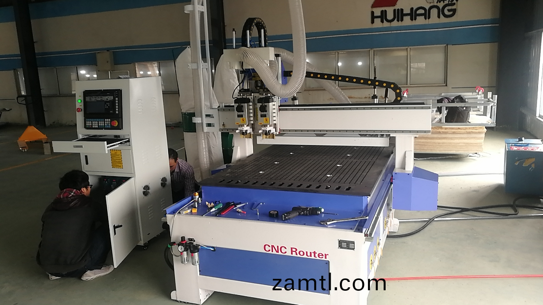 南(nan)京(jing)1325雙(shuang)工序開(kāi)(kai)料機(圖2)